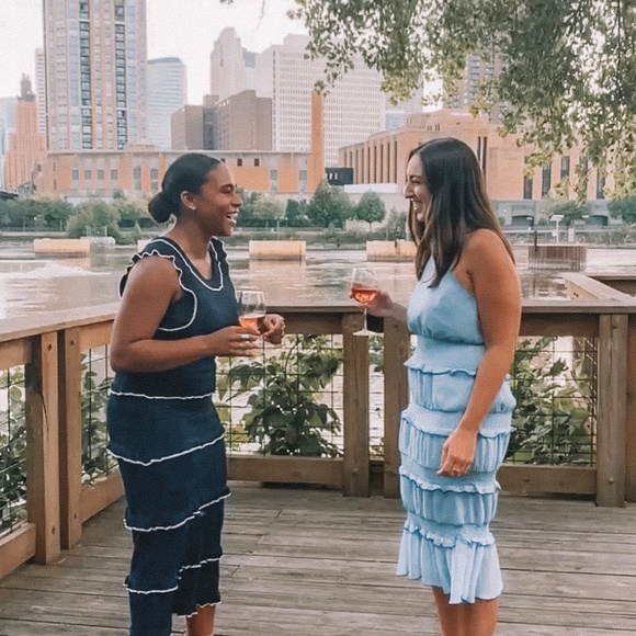 Meet your Posher, Briana - Picture 3 of 4